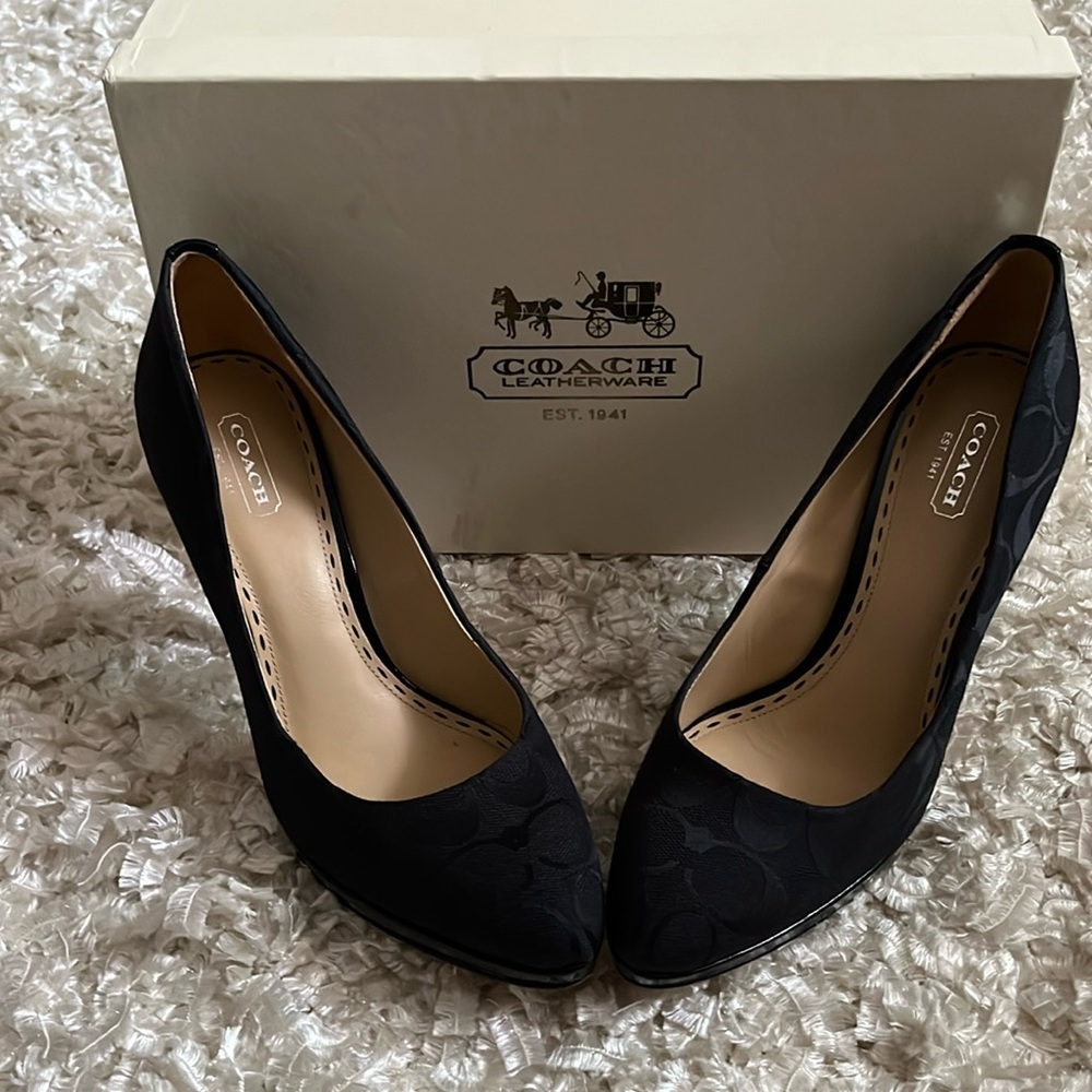 Black gently worn Coach pumps size 8.5